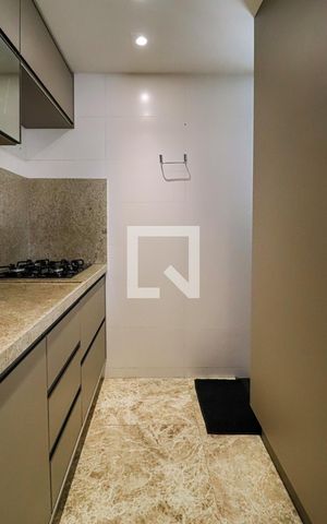 Apartamento à venda com 71m², 2 quartos e 2 vagasCozinha e Área de Serviço