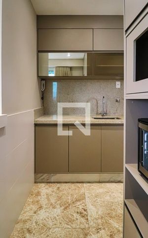 Apartamento à venda com 71m², 2 quartos e 2 vagasCozinha e Área de Serviço