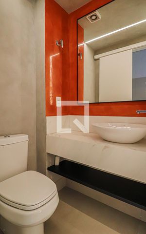 Apartamento à venda com 71m², 2 quartos e 2 vagasLavabo da Sala