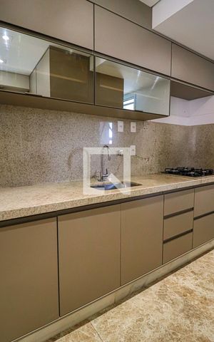 Apartamento à venda com 71m², 2 quartos e 2 vagasCozinha e Área de Serviço