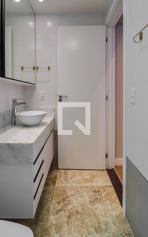 Apartamento à venda com 71m², 2 quartos e 2 vagasBanheiro da Suíte 1