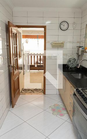 Casa à venda com 360m², 3 quartos e 4 vagas Casa à venda com 360m², 3 quartos e 4 vagasCozinha