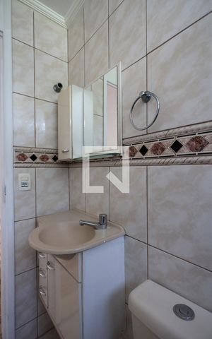 Apartamento para alugar com 65m², 2 quartos e 1 vagaBanheiro - detalhes