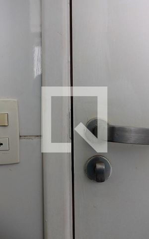Apartamento para alugar com 65m², 2 quartos e 1 vagaSuíte - banheiro - detalhes