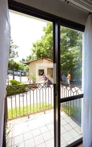 Apartamento para alugar com 65m², 2 quartos e 1 vagaSala - varanda