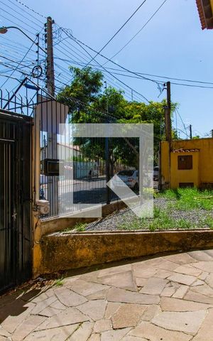 Casa à venda com 200m², 2 quartos e sem vaga Casa à venda com 200m², 2 quartos e sem vagaGaragem