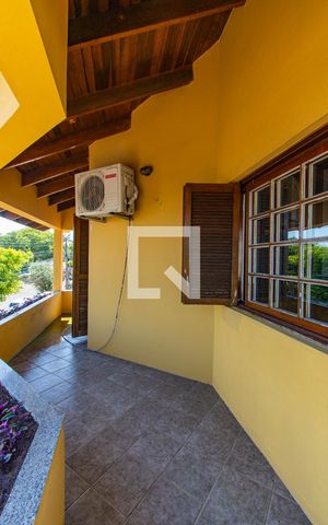 Casa à venda com 200m², 2 quartos e sem vaga Casa à venda com 200m², 2 quartos e sem vagavaranda