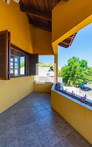 Casa à venda com 200m², 2 quartos e sem vaga Casa à venda com 200m², 2 quartos e sem vagavaranda