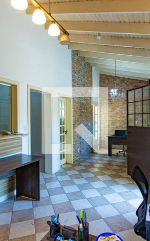 Casa à venda com 200m², 2 quartos e sem vaga