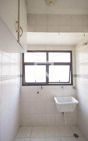 Apartamento à venda com 70m², 3 quartos e 1 vaga Apartamento à venda com 70m², 3 quartos e 1 vagaÁrea de Serviço