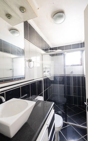 Apartamento à venda com 70m², 3 quartos e 1 vaga Apartamento à venda com 70m², 3 quartos e 1 vagaBanheiro Social