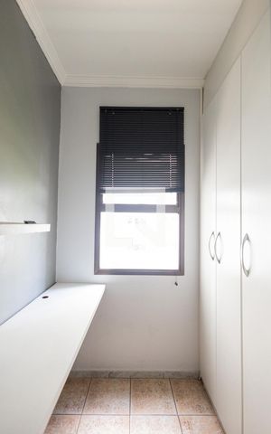 Apartamento à venda com 70m², 3 quartos e 1 vaga Apartamento à venda com 70m², 3 quartos e 1 vagaEscritório