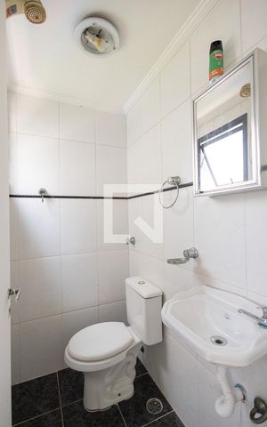 Apartamento à venda com 70m², 3 quartos e 1 vaga Apartamento à venda com 70m², 3 quartos e 1 vagaBanheiro de serviço
