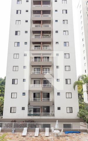 Apartamento à venda com 70m², 3 quartos e 1 vaga Apartamento à venda com 70m², 3 quartos e 1 vagaVaranda Sala