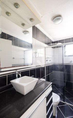 Apartamento à venda com 70m², 3 quartos e 1 vaga Apartamento à venda com 70m², 3 quartos e 1 vagaBanheiro Social
