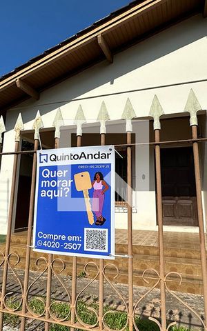 Casa à venda com 140m², 3 quartos e 2 vagasFachada