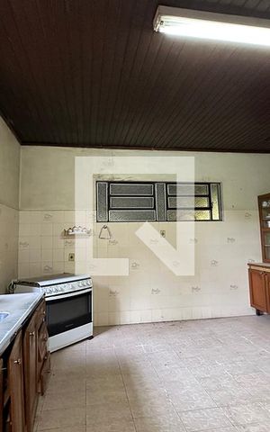 Casa à venda com 140m², 3 quartos e 2 vagasCozinha