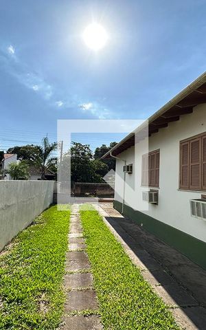 Casa à venda com 140m², 3 quartos e 2 vagasÁrea Externa