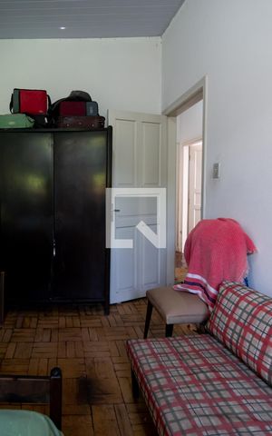 Casa à venda com 130m², 3 quartos e 2 vagas Casa à venda com 130m², 3 quartos e 2 vagasQuarto 2