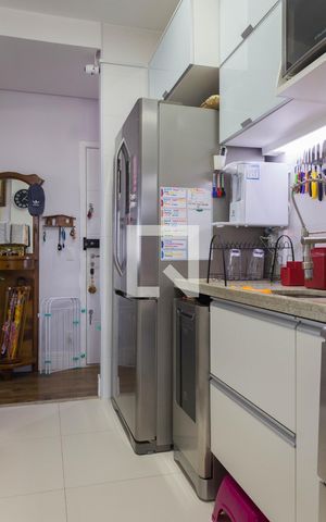 Apartamento para alugar com 94m², 2 quartos e 2 vagas Apartamento para alugar com 94m², 2 quartos e 2 vagasCozinha