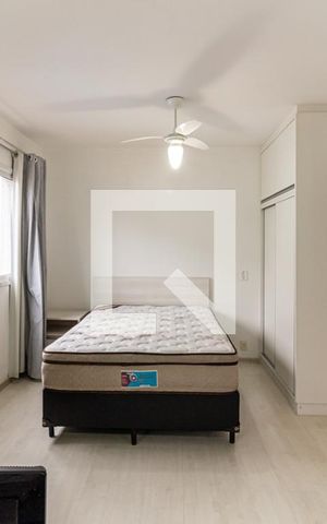 Studio para alugar com 30m², 1 quarto e 1 vaga Studio para alugar com 30m², 1 quarto e 1 vagaStudio