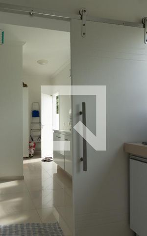 Casa de condomínio para alugar com 620m², 5 quartos e 6 vagas Casa de condomínio para alugar com 620m², 5 quartos e 6 vagasÁrea de Serviço