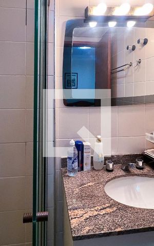 Apartamento para alugar com 188m², 3 quartos e 2 vagasBanheiro da Suíte 1
