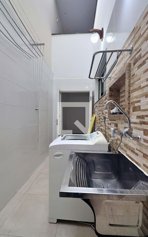 Casa à venda com 289m², 4 quartos e 4 vagasÁrea de Serviço
