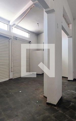 Casa à venda com 289m², 4 quartos e 4 vagasSalão