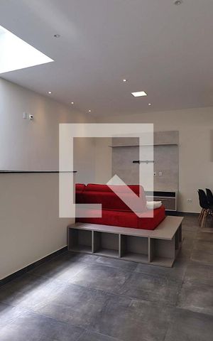Casa à venda com 289m², 4 quartos e 4 vagasSala