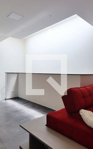 Casa à venda com 289m², 4 quartos e 4 vagasSala