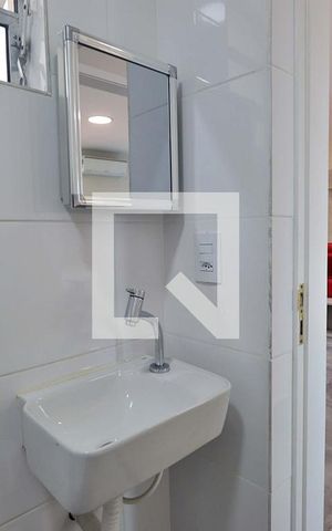 Casa à venda com 289m², 4 quartos e 4 vagasBanheiro 2