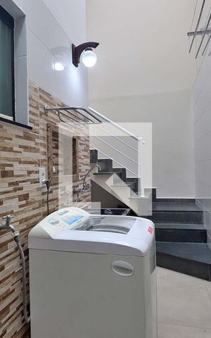 Casa à venda com 289m², 4 quartos e 4 vagasÁrea de Serviço