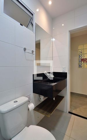 Casa à venda com 289m², 4 quartos e 4 vagasBanheiro 1