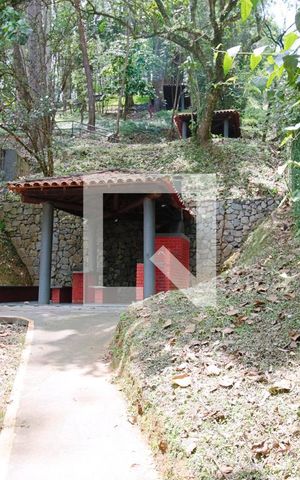 Apartamento à venda com 54m², 2 quartos e 2 vagas Apartamento à venda com 54m², 2 quartos e 2 vagasQuiosque