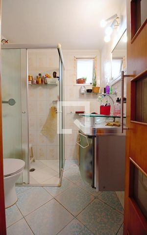 Apartamento à venda com 54m², 2 quartos e 2 vagas Apartamento à venda com 54m², 2 quartos e 2 vagasBanheiro