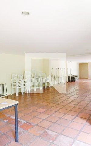 Apartamento à venda com 54m², 2 quartos e 2 vagas Apartamento à venda com 54m², 2 quartos e 2 vagasÁrea comum - Salão de festas