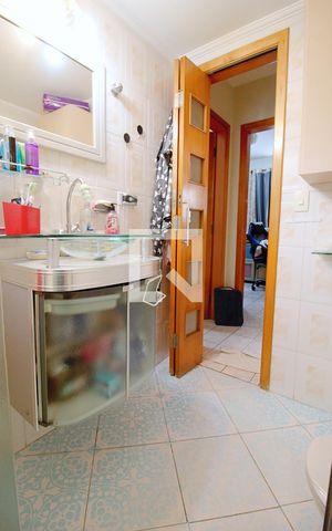 Apartamento à venda com 54m², 2 quartos e 2 vagas Apartamento à venda com 54m², 2 quartos e 2 vagasBanheiro