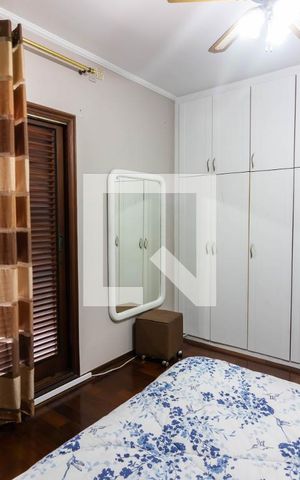 Casa à venda com 340m², 4 quartos e 4 vagasSuíte 2