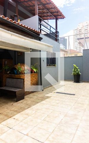 Casa à venda com 340m², 4 quartos e 4 vagasQuintal