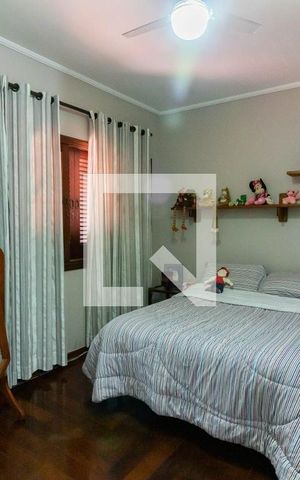 Casa à venda com 340m², 4 quartos e 4 vagasSuíte 3