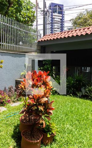 Casa à venda com 340m², 4 quartos e 4 vagasJardim