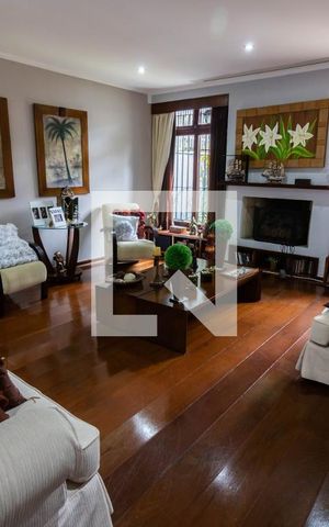 Casa à venda com 340m², 4 quartos e 4 vagasSala 1