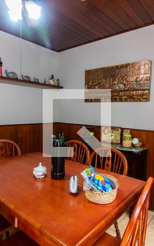 Casa à venda com 340m², 4 quartos e 4 vagasCopa 