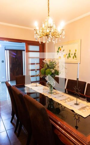 Casa à venda com 340m², 4 quartos e 4 vagasSala 3 