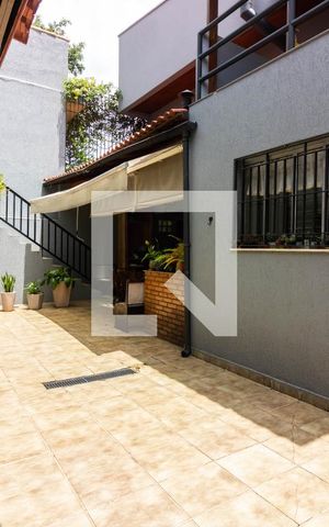 Casa à venda com 340m², 4 quartos e 4 vagasQuintal