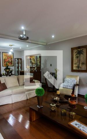 Casa à venda com 340m², 4 quartos e 4 vagasSala 1