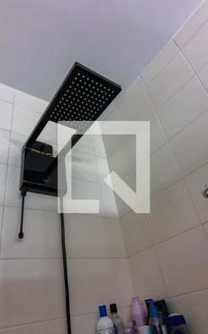 Casa à venda com 340m², 4 quartos e 4 vagasSuíte 1, banheiro 