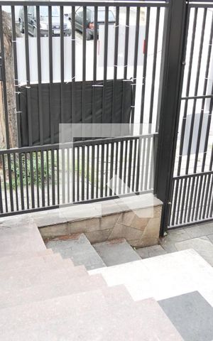 Casa para alugar com 376m², 3 quartos e 6 vagasQuintal