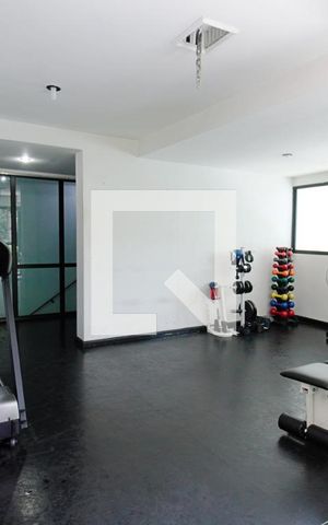 Apartamento à venda com 170m², 4 quartos e 3 vagas Apartamento à venda com 170m², 4 quartos e 3 vagasÁrea comum - Academia